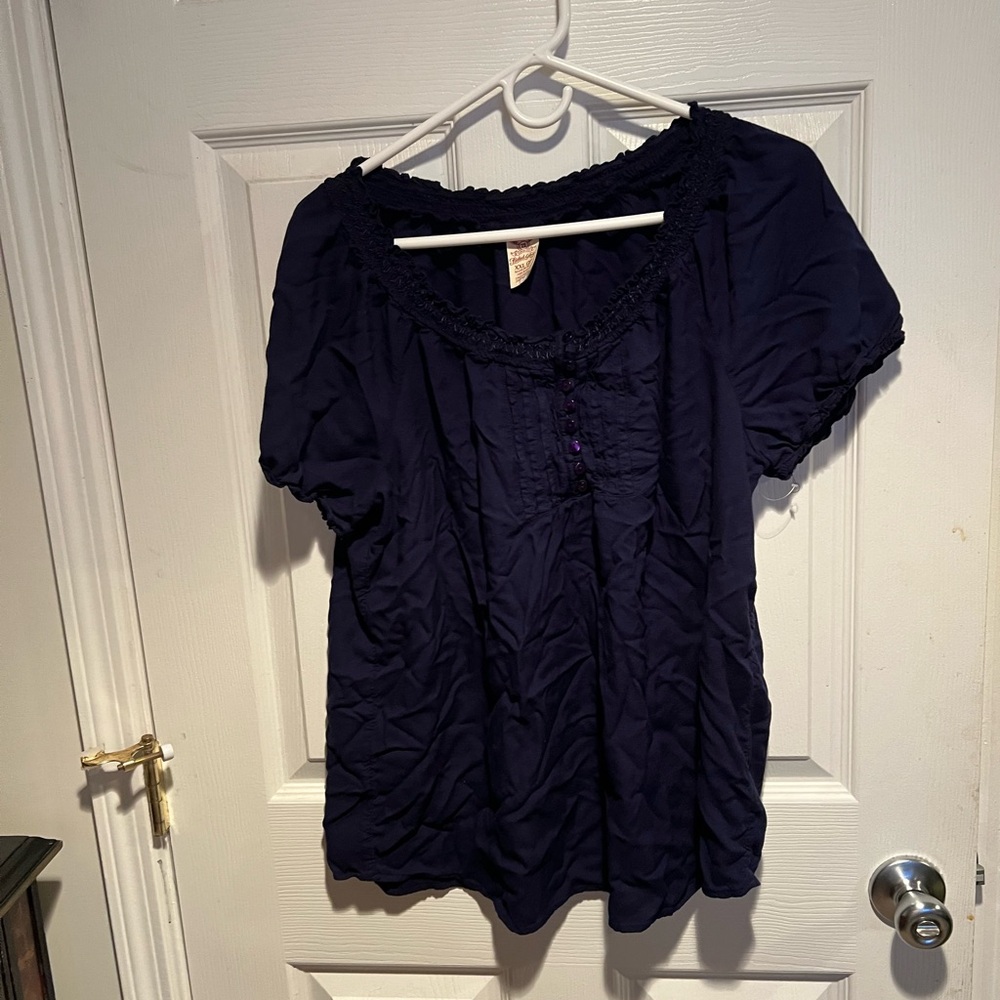 Faded glory navy top